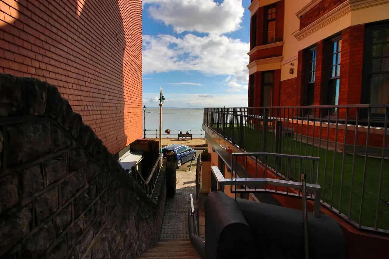 Beachcliff Hotel Cardiff